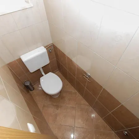 Ozzi With 9 Bedrooms & Private Pool Villa Makarska