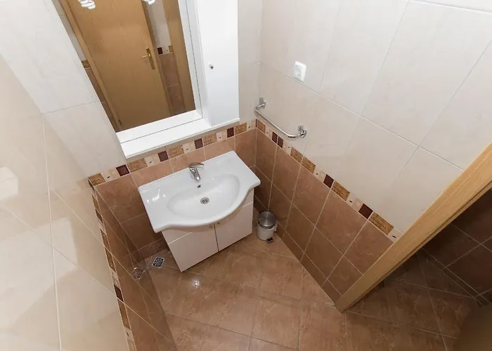 Villa Ozzi With 9 Bedrooms & Private Pool