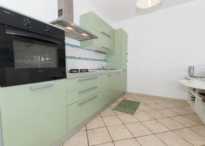 Ozzi With 9 Bedrooms & Private Pool Villa